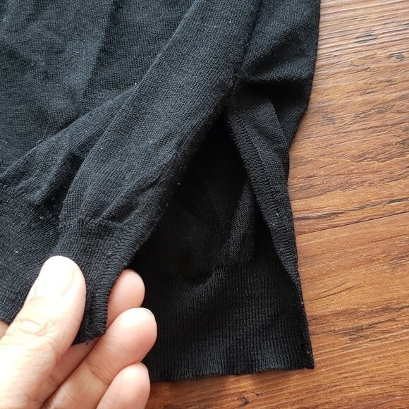 Prada Black Chic Feminine Designer Workcore Basic Knit Pullover Sweater Size 40 - Picture 5 of 6